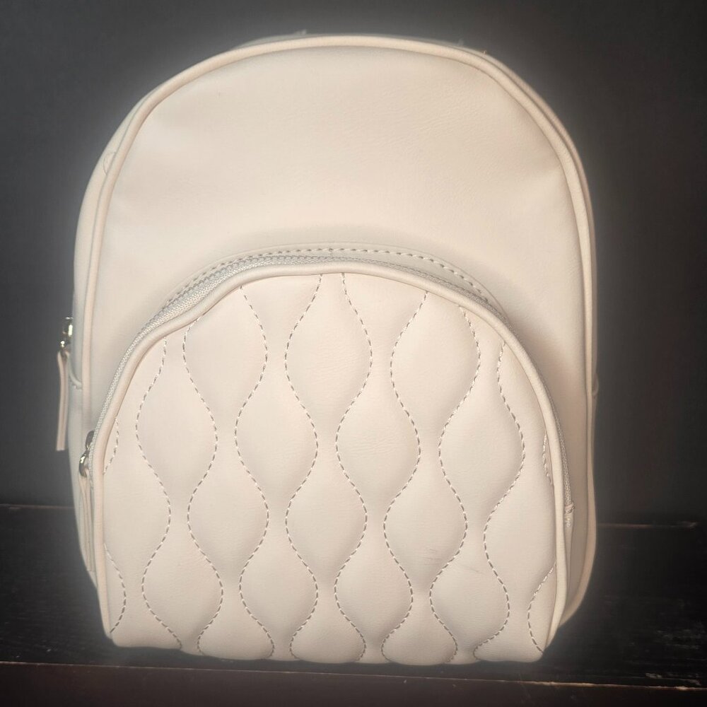 NWT Primark Faux Leather Mini backpack in Ivory